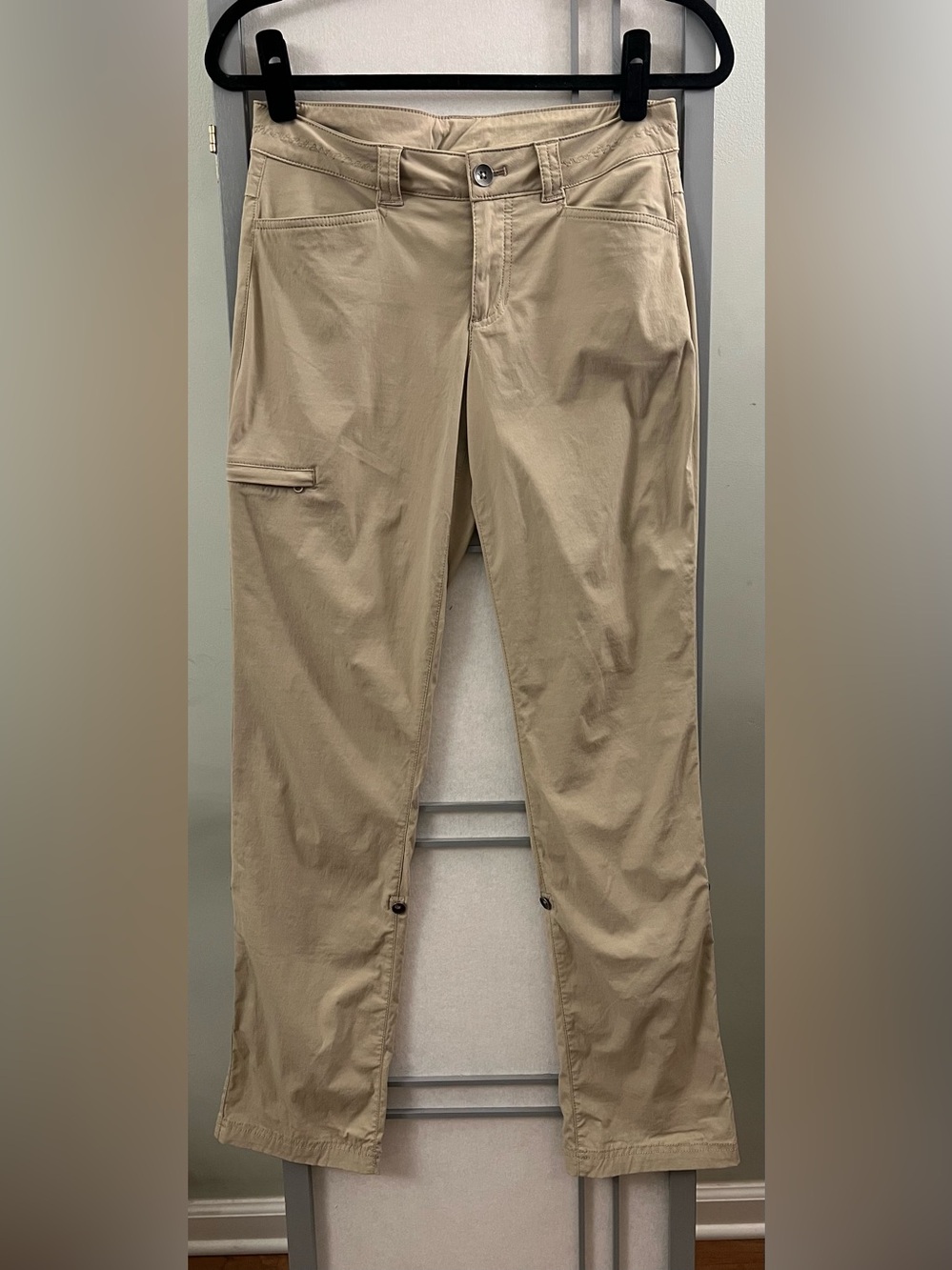 Eddie Bauer Women's Beige Tan Pants Outdoors Hiking Size 0 Extra Small Pockets